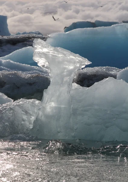 Iceberg nella laguna di Joekulsarlon — Foto Stock