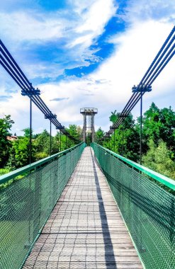 Krakow Raba nehrinin yanındaki Polonya Köprüsü