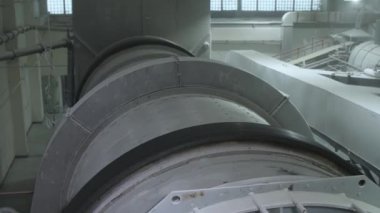 Şeker özel dönen bir varilde kurutulur. Kurutma dükkanı