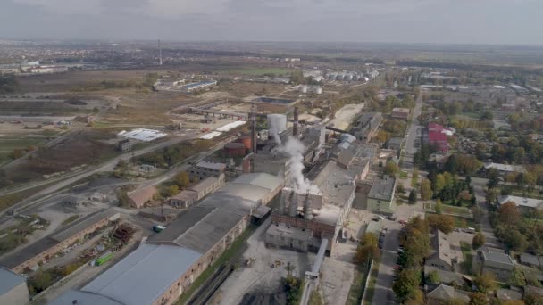 O antigo edifício da fábrica de açúcar existente. A Europa. UCRANIA. — Vídeo de Stock