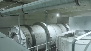 Şeker özel dönen bir varilde kurutulur. Kurutma dükkanı