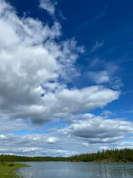 Облака Над Рекой Норилка Природа Таймыра Летом Крайний Север — стоковое фото