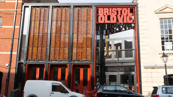 Bristol, İngiltere - 12 Şubat 2020: King Caddesi 'ndeki Theatre Royal' deki Bristol Old Vic tiyatro şirketi