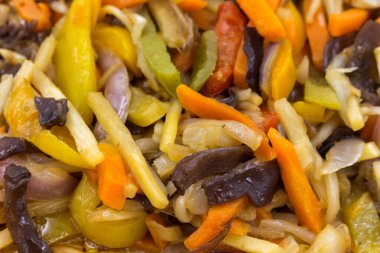 Akşam yemeği Asya 'nın dondurulmuş karışımından yapıldı, yakın plan.