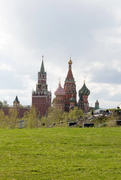Moscow Russia May 2021 Landscaping Park Zaryadye Located Red Square — Stock Photo, Image
