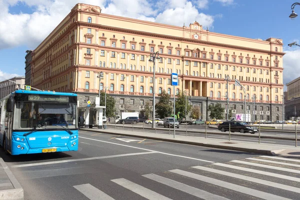 Moscou Russie Septembre 2021 Lubyanskaya Square Blue City Bus Route — Photo