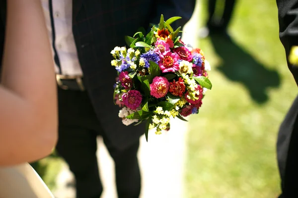 Elegante bruidegom en de beste man — Stockfoto