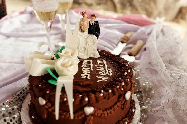 Bolo de casamento de chocolate — Fotografia de Stock