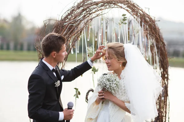 Cérémonie de mariage élégante créative — Photo