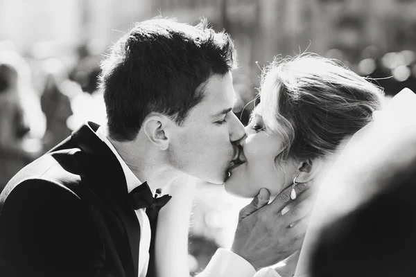 Caucasian happy romantic young  couple — Stock Photo, Image