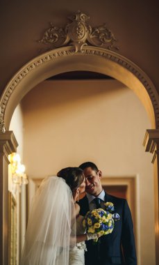 gelin damat öpüşme