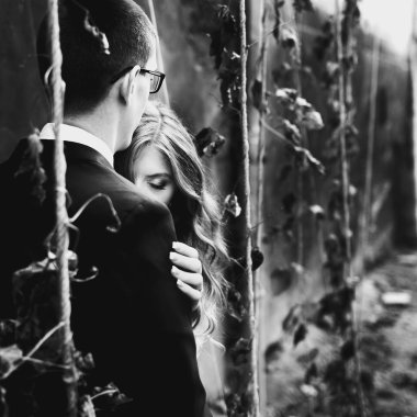 Beyaz gelin ve damat