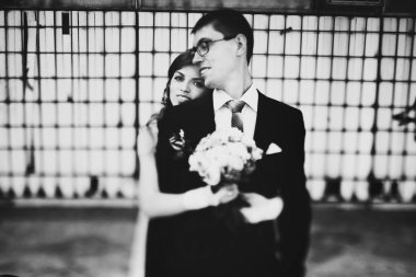 sevimli genç şık gelin ve damat