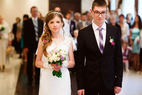スタイリッシュな花嫁と花婿 — ストック写真