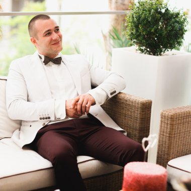 güzel güzel şık damat