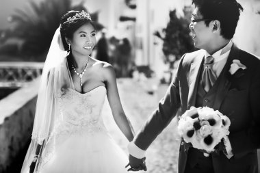 Asyalı gelin ve damat