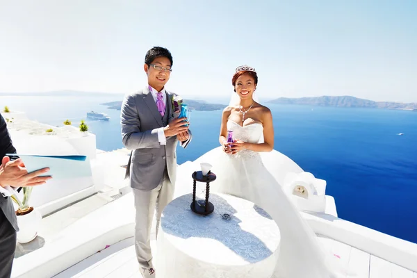 Asiatiska bruden och brudgummen — Stockfoto