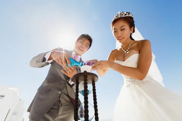 Stylish rich asian bride and groom — Stock Photo, Image