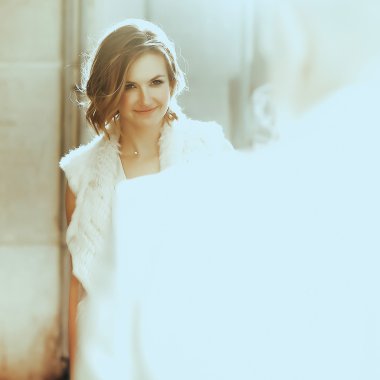 gülümseyen mutlu gelin arıyorsunuz