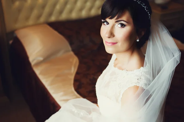 Sweet lovely bride brunette — Stock Photo, Image