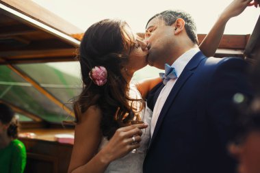 Şirin mutlu şık çift