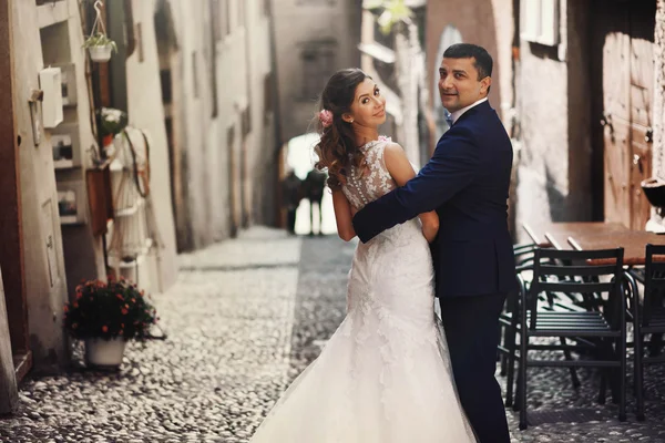 Amor romântico elegante casal completo — Fotografia de Stock