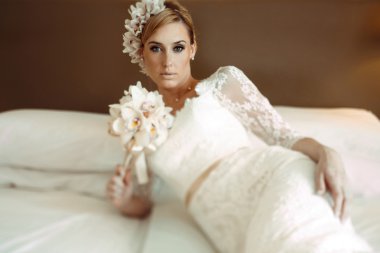 güzel güzel şık gelin