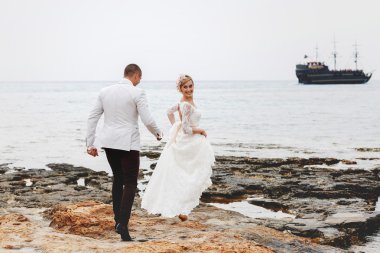 Gelin ve şık damat