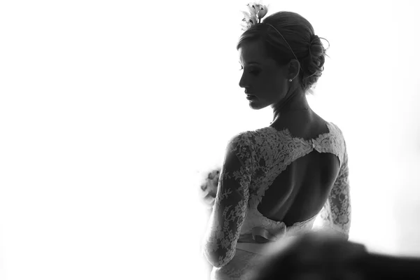 Linda noiva elegante lindo — Fotografia de Stock