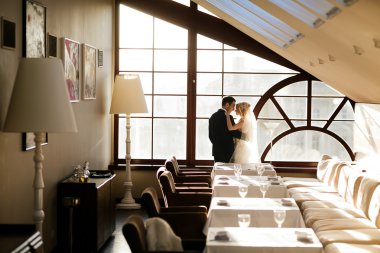 esmer damat ve sarı gelin