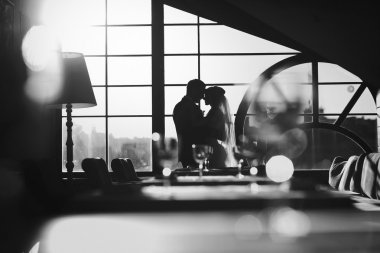 esmer damat ve sarı gelin