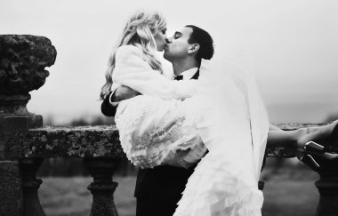 esmer damat ve sarı gelin