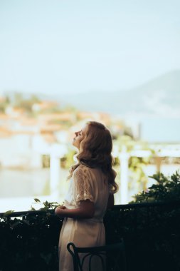 güzel sarışın gelin