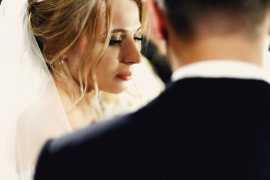 Gelin yakışıklı genç damat arıyorum