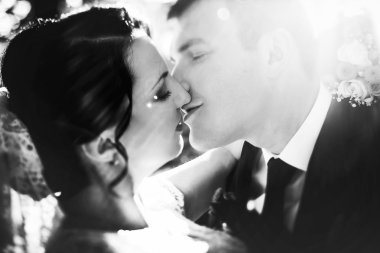 Gelin ve damat yürüyüş