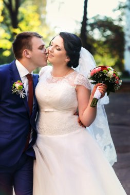 Gelin ve damat yürüyüş