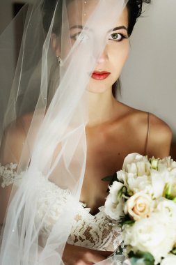 Güzel cinsel esmer gelin