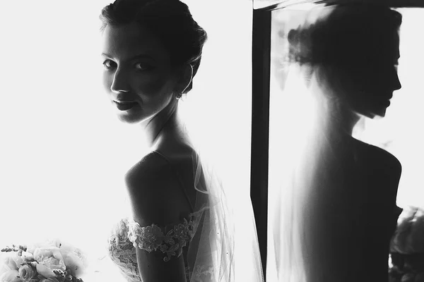 Beautiful sensual brunette bride — Stock Photo, Image