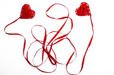 İki kırmızı Valentine Kalpler