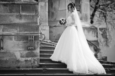 Güzel seksi esmer gelin