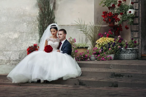 Feliz pareja romántica de San Valentín — Foto de Stock