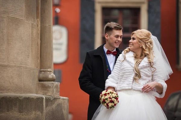 Feliz casal alegre — Fotografia de Stock