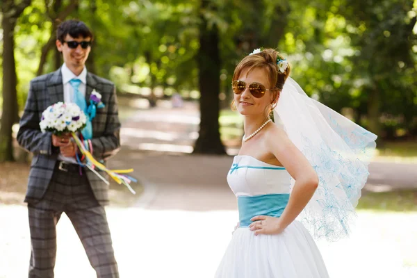 Happy couple posing — Stock Photo, Image