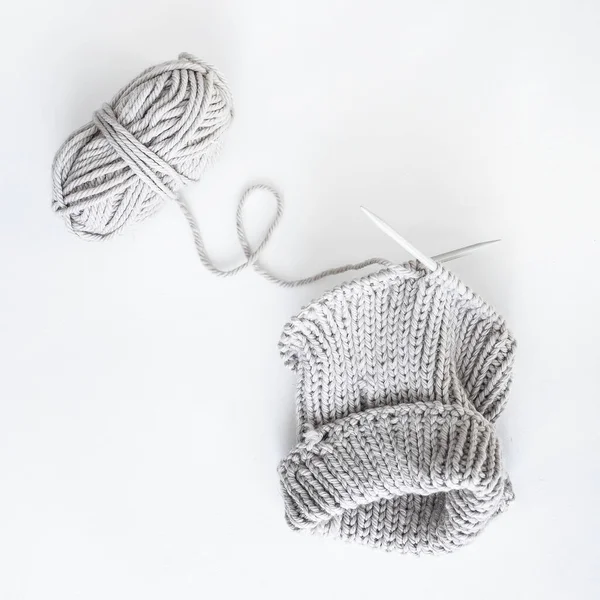 Grey Knitting Yarn Needles White Background — Stock Photo, Image