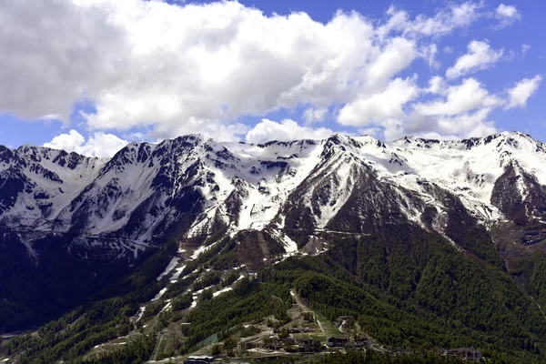 Bellissimo paesaggio montano — Foto Stock