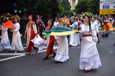 Renkli ve eğlenceli bir gösteri