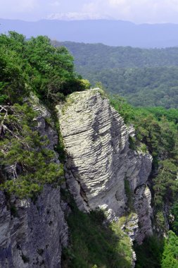 Eagle rock veya Prometheus taştan