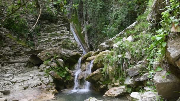 La cascade des cascades "Miracle Beauté " — Video