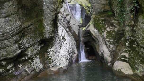 Cascade of beautiful waterfalls — Stock Video
