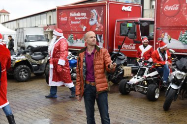 Noel Baba ile fotoğraf çekimi